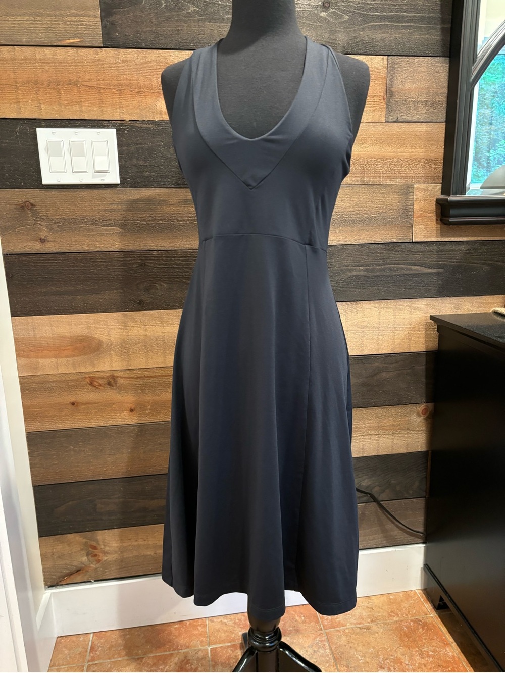 Patagonia Halter Midi Dress Black Athletic Activewear Gorpcore Stretchy Womens M - Picture 10 of 14